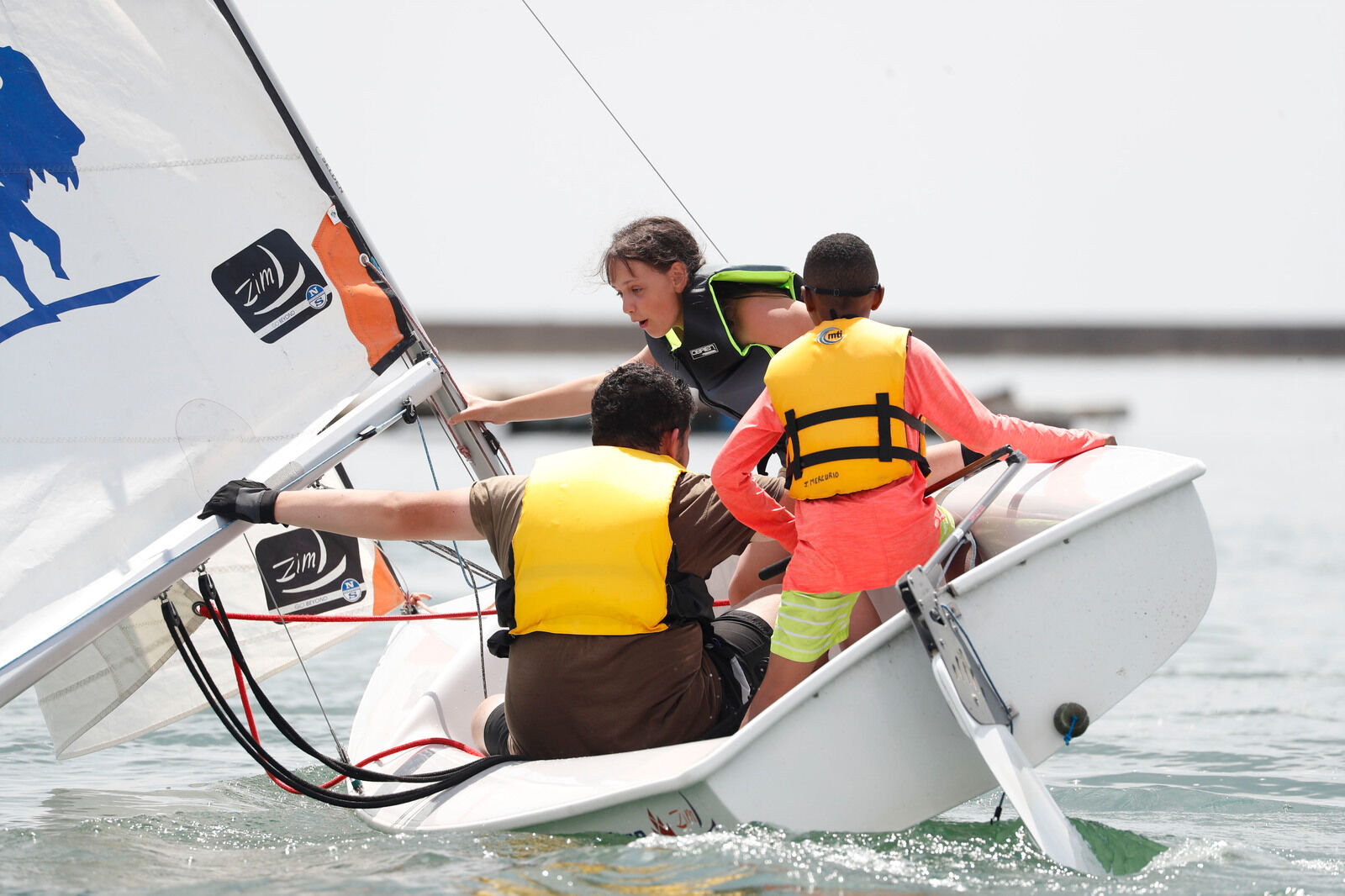 Kids sailing camp at Buffalo Yacht Club
